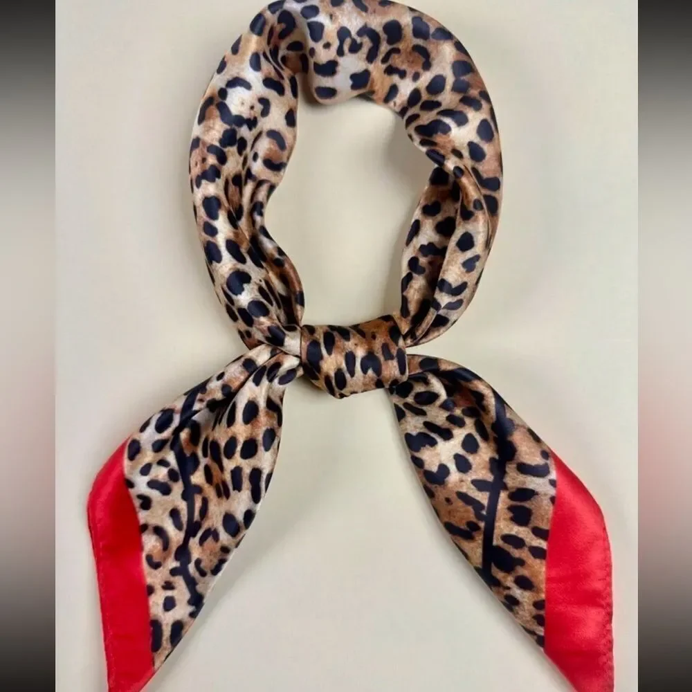 Leopard Print Scarf P30 - Picture 2 of 4